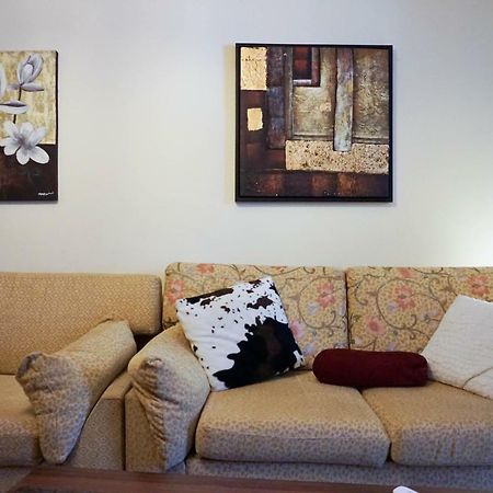 Ferienwohnung Peaceful & Styled Flat, 2 Bdrms, Wifi, Smart Tv Kavala Exterior foto